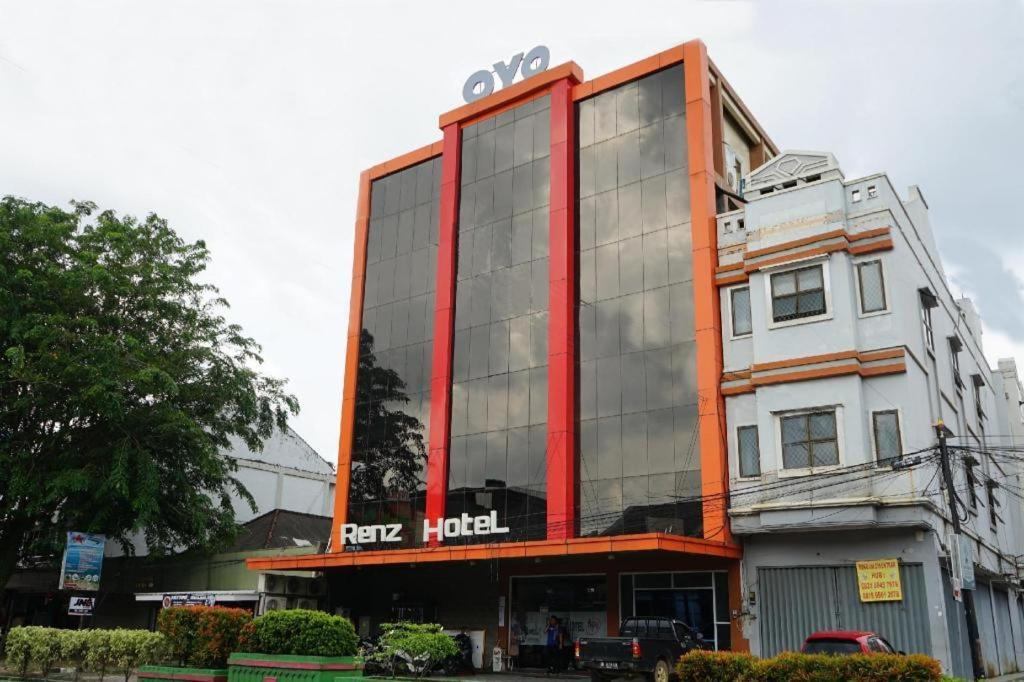 Ren'Z Hotel Pangkal Pinang Dış mekan fotoğraf